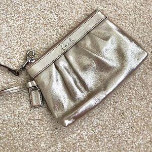 NWOT Coach Wristlet